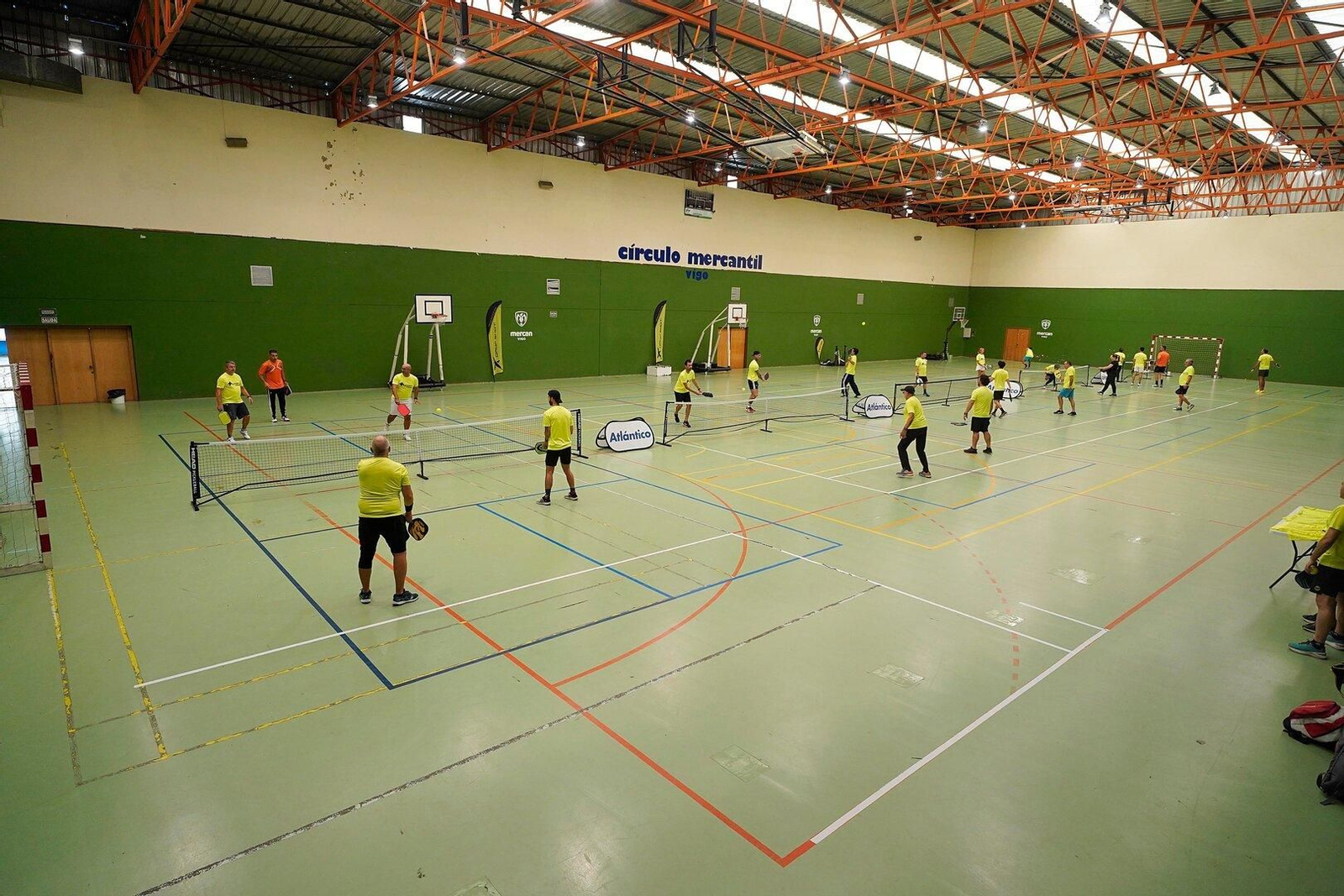 Pickeball con +Deporte Atlántico.