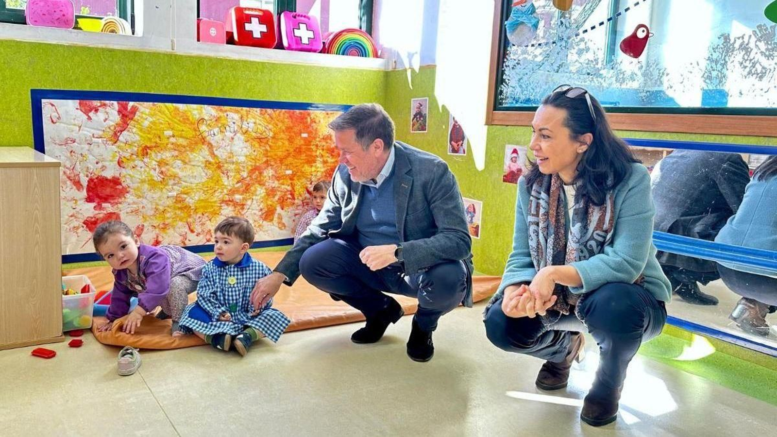 Perfecto Rodríguez, gerente del Consorcio Galego de Servizos de Igualdade e Benestar, en una de las tres escuelas infantiles públicas de Marín.