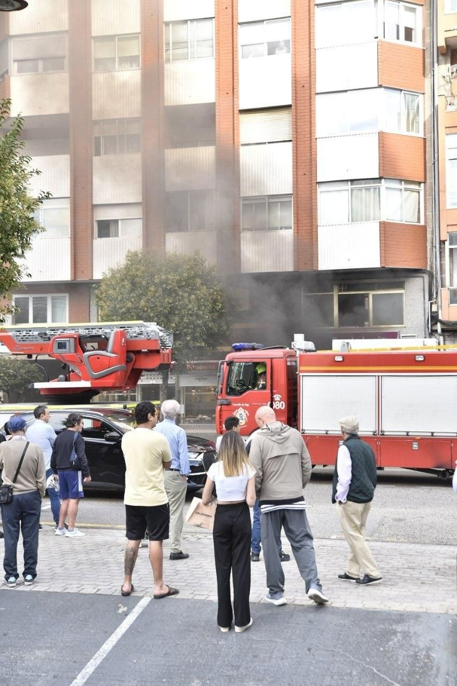 Galería | Las imágenes de la explosión y el incendio en el garaje de Pizarro