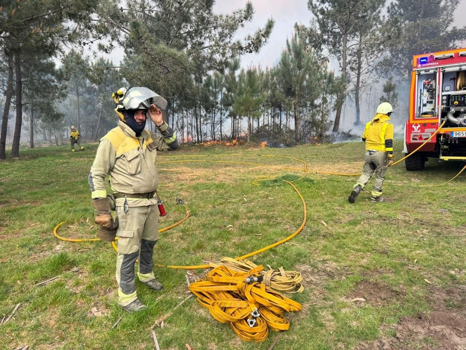 Galería | Las llamas devoran el monte Galleiro, entre Mos, Ponteareas y Pazos de Borbén