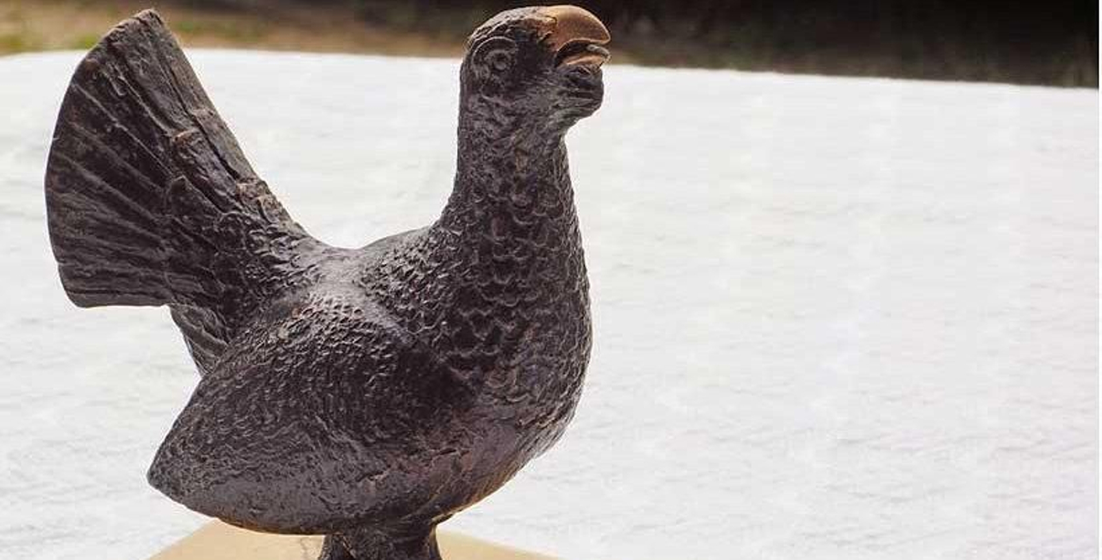 Estatuilla representativa de los "Urugallos" que concede el Centro Asturiano de Madrid