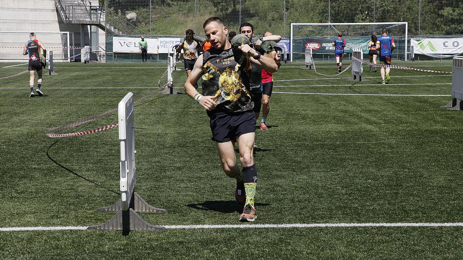 Galería | Obstáculos, deporte y buen tiempo en la Cavernícola Race