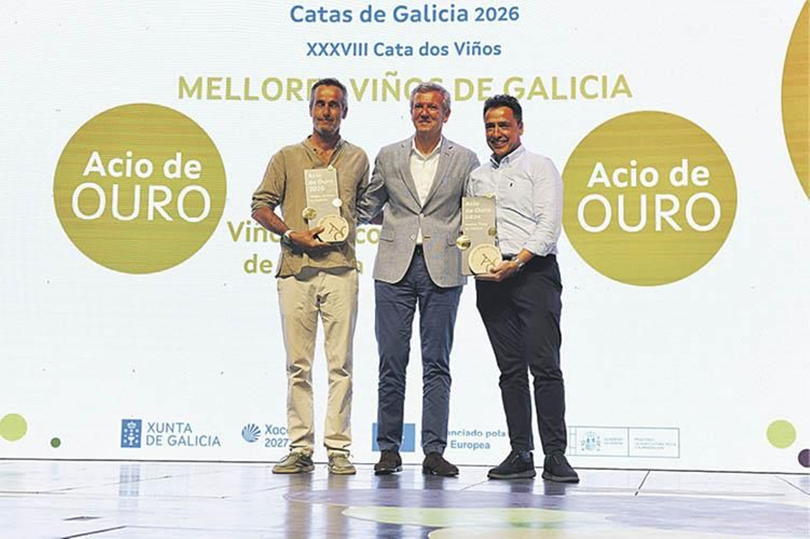 Alberto Úbeda, de Cuñas Davia, e Juan Luis Méndez, de Vía Romana, con Alfonso Rueda..jpg_web
