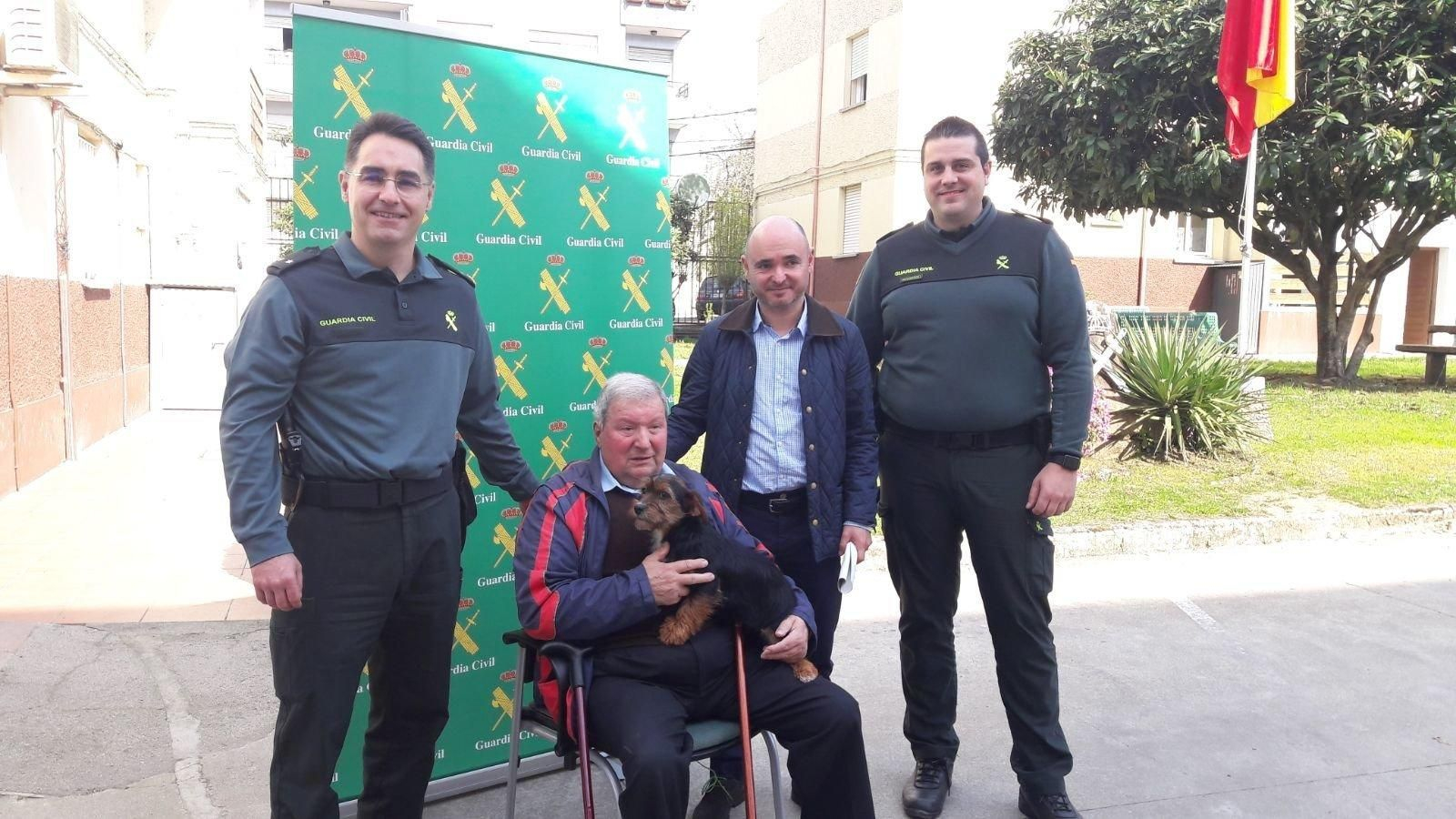 Momento de la entrega del animal