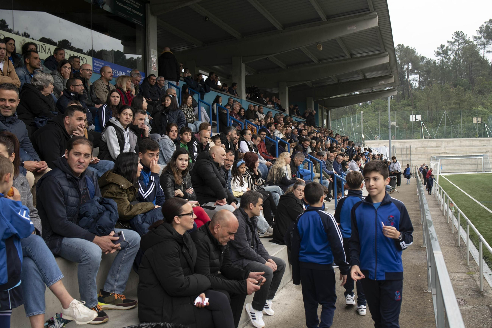 Galería | Victoria para el Barbadás que tendrá que esperar