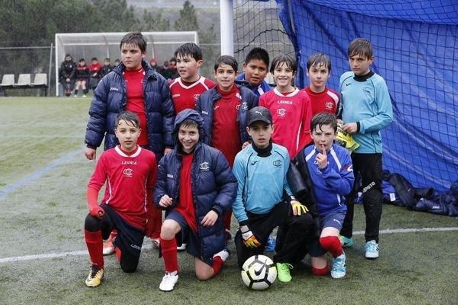 El equipo alevín anfitrión, el de la SD Arrabaldo.