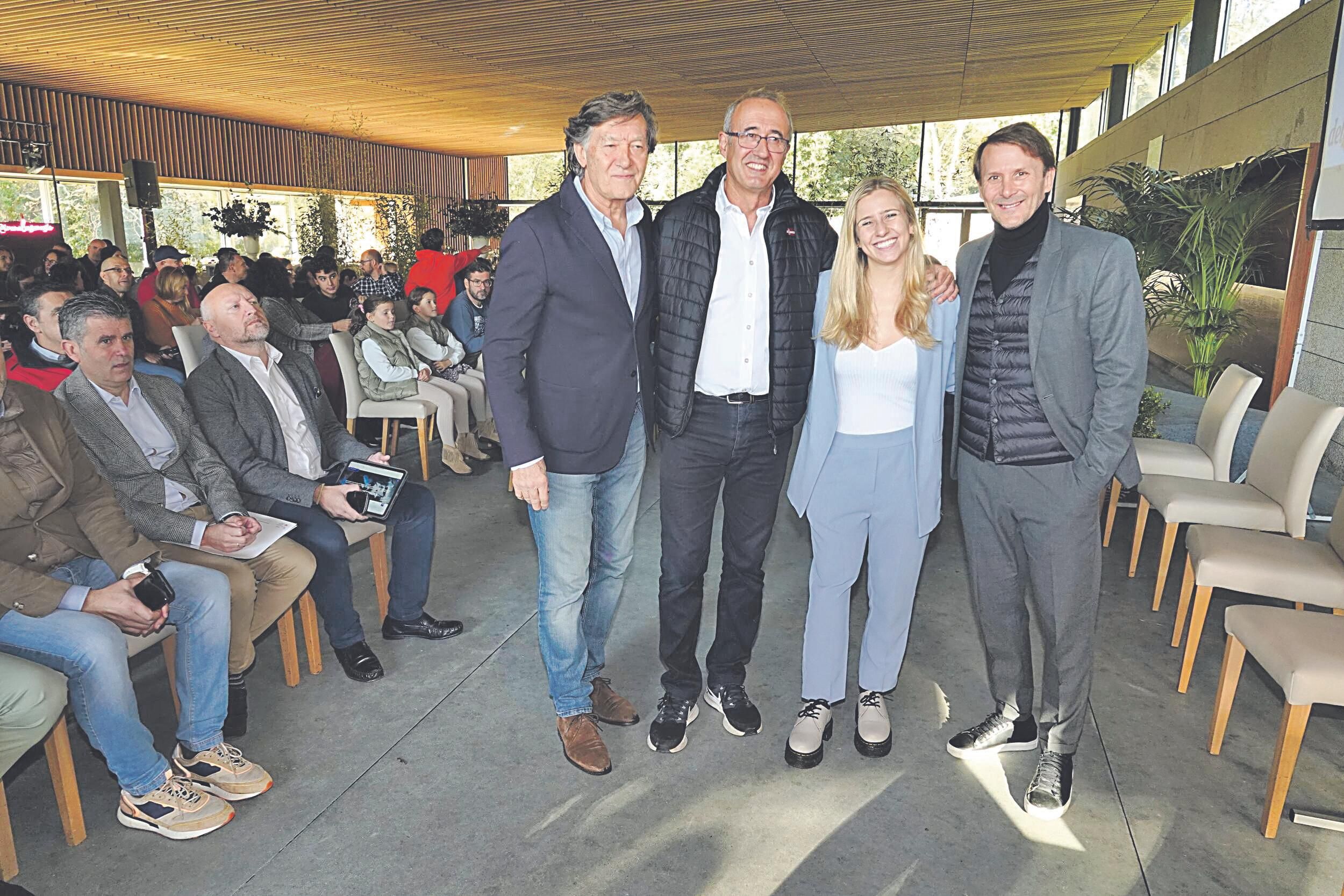 Lete, el alcalde de Nigrán, Desirée Vila y Gaizka Mendieta.