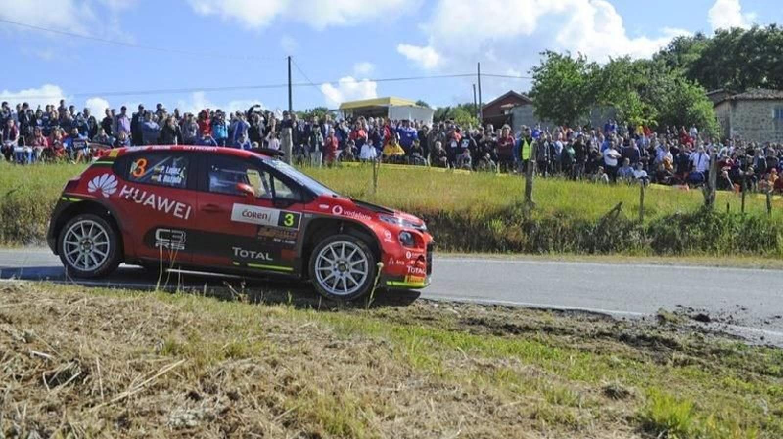 El campeón de España, Pepe López, en el tramo del Cañón do Sil