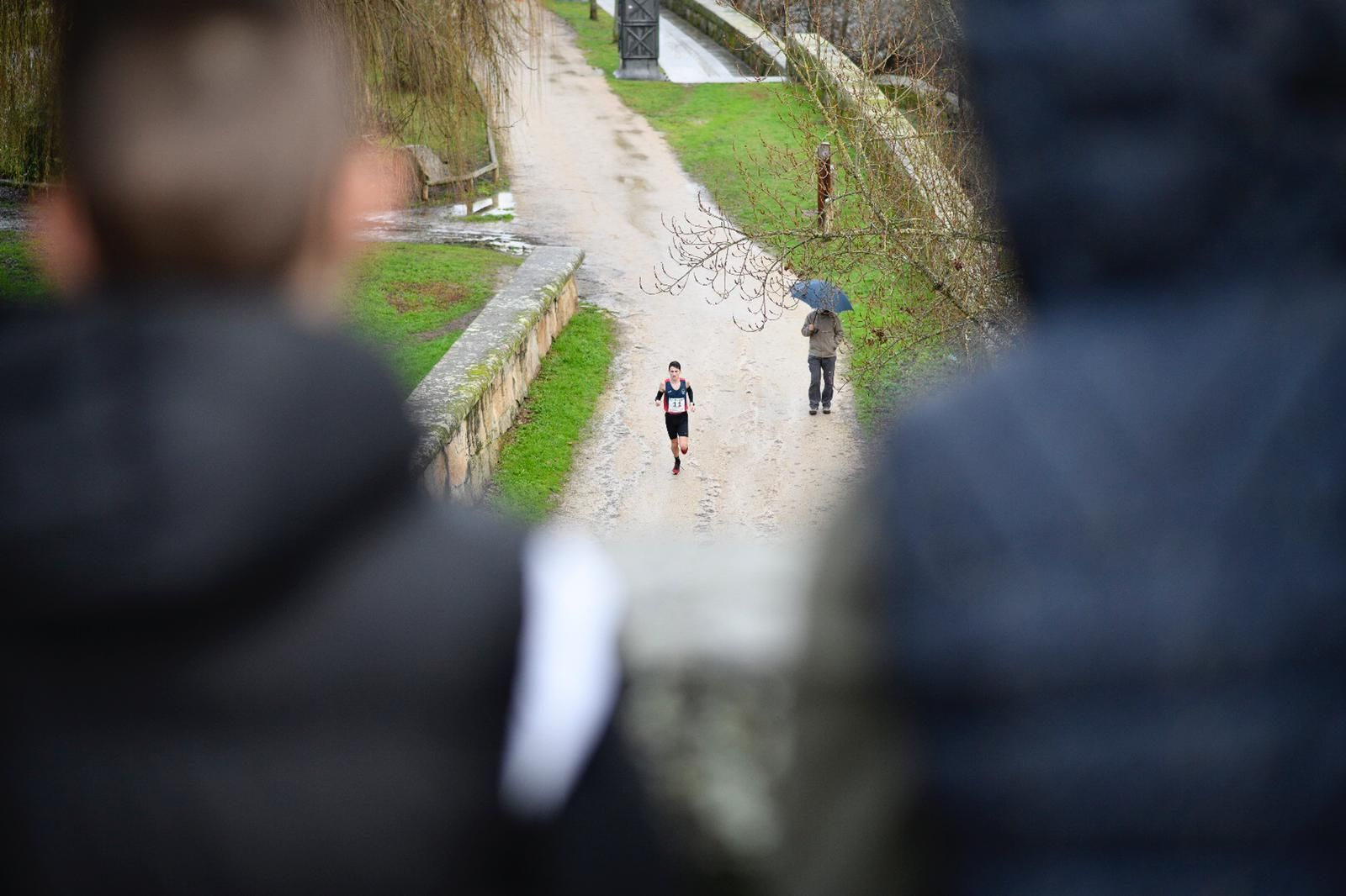 Los ourensanos despidieron el año corriendo (XESÚS FARIÑAS)