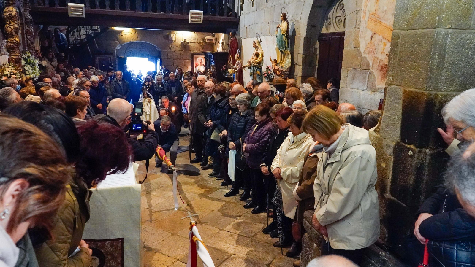 Galería | Vigo celebra As Candelas pese a la lluvia