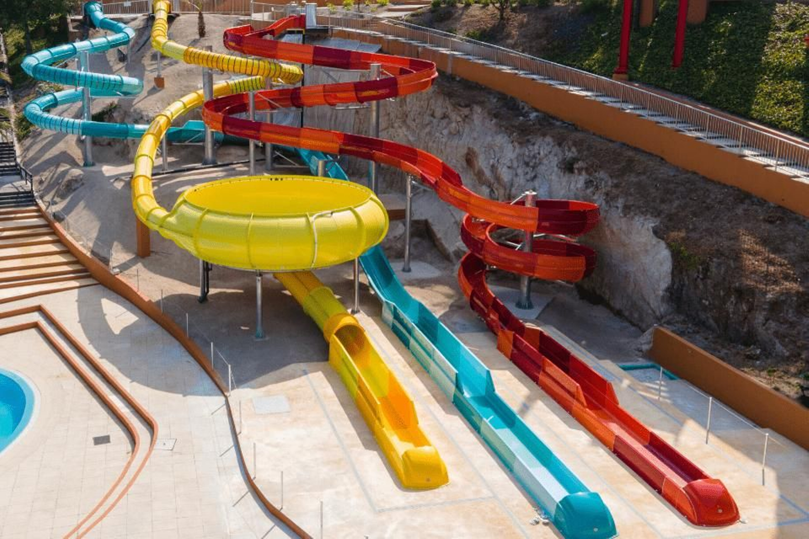 Aquatube-Space-Hole-Compact-Slide_1-1