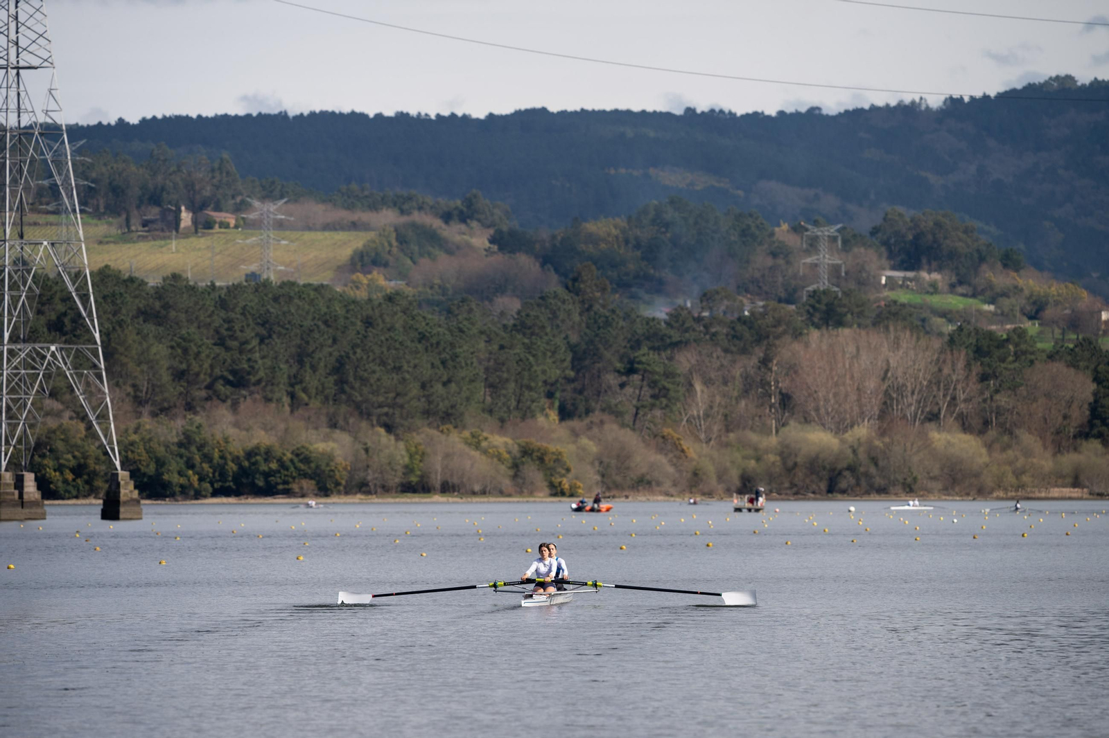 Galería | La Liga Gallega de Remo arranca la temporada en Castrelo de Miño