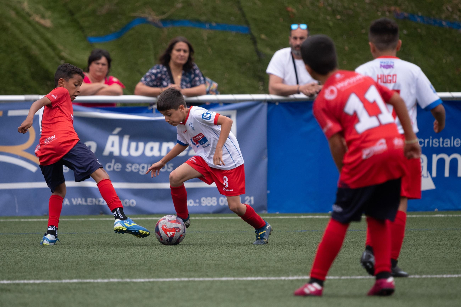 El Pabellón CF, el mejor en el 12º torneo benjamín de fútbol Barbadás