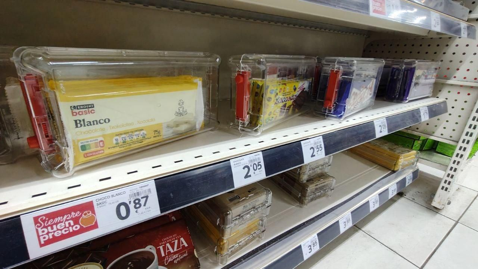 Tabletas de chocolate, protegidas con sistemas antirrobo.