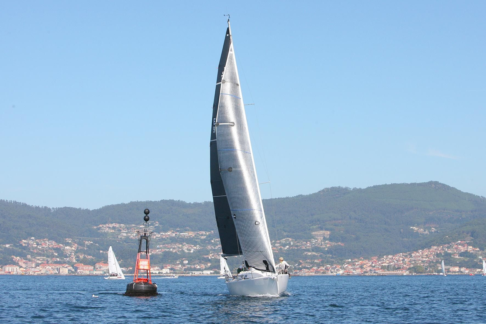 El “Bon III” se impuso en la división ORC 3-4 el pasado fin de semana en aguas de la Ría de Vigo.