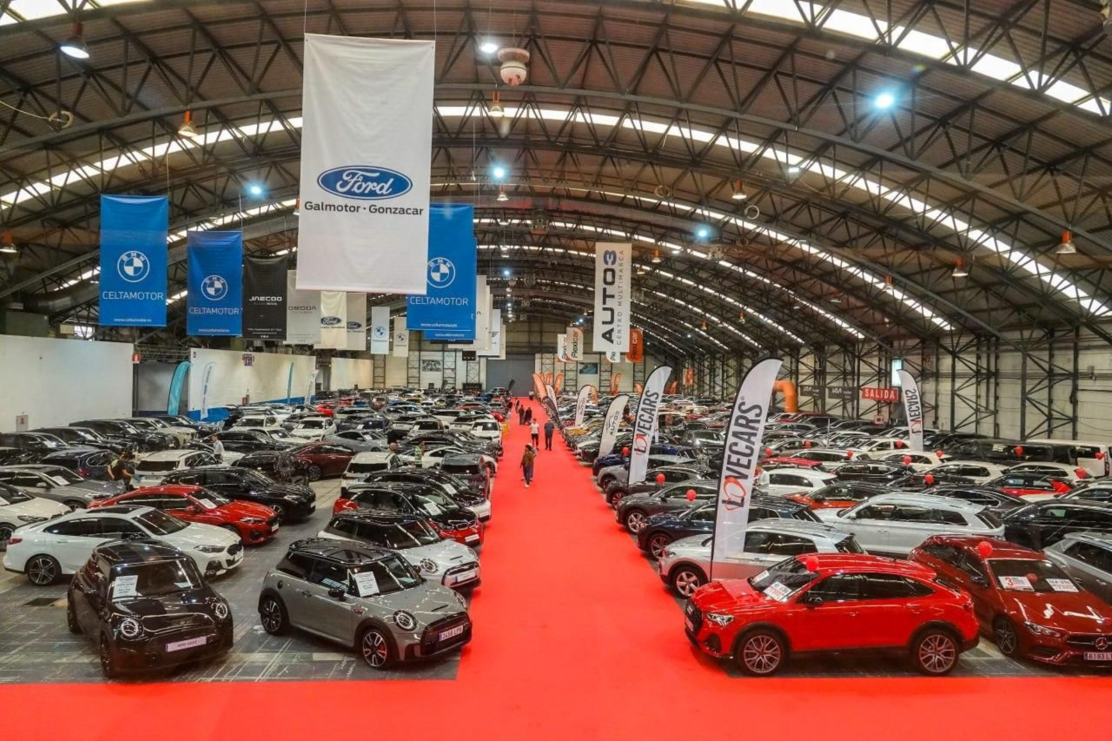 Galería | Mil coches de ocasión toman el Ifevi