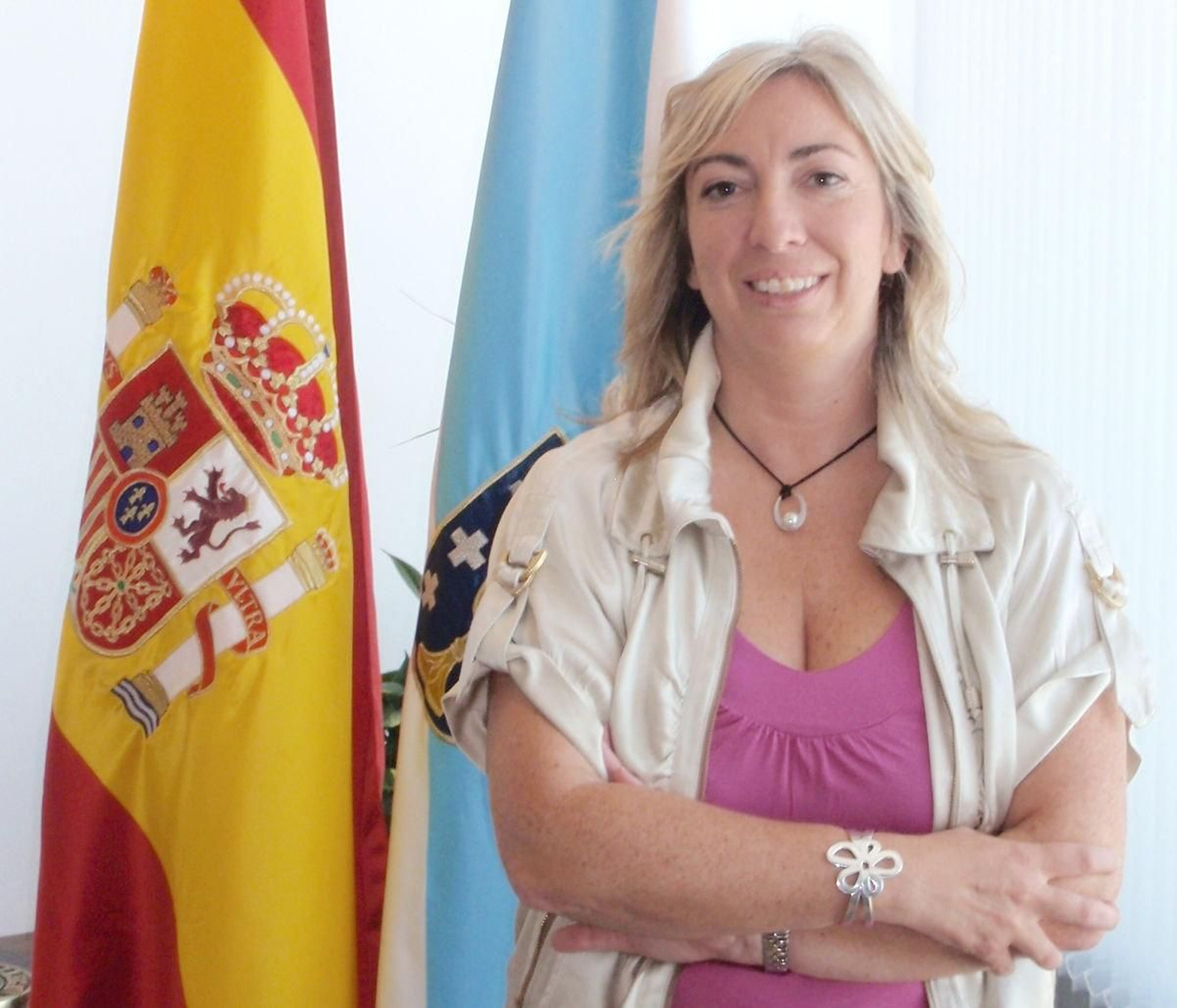 Lucía Molares. Político