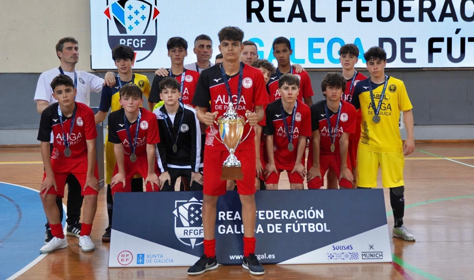 Galería | La cantera del fútbol sala gallego disfruta de sus finales en Ourense