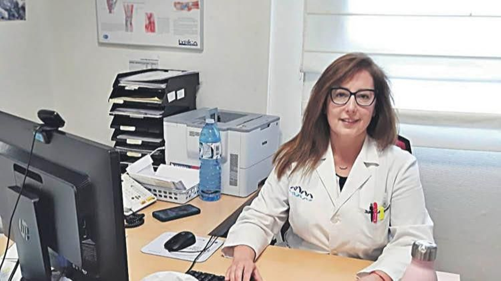 María Jesús Álvarez, facultativa especialista en Medicina Física y Rehabilitación.