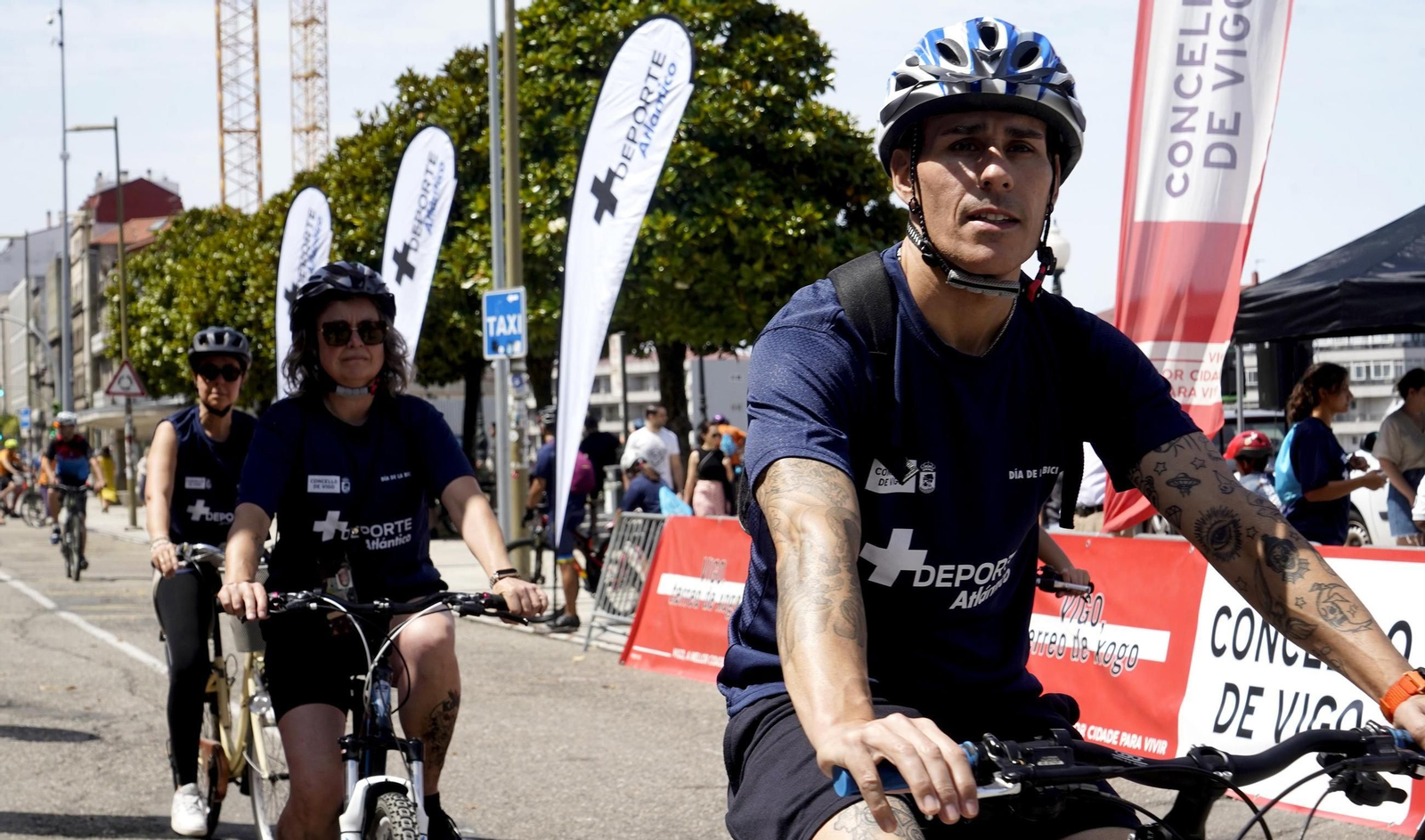 Galería | El ciclismo toma Vigo con la primera edición del Día de la Bici de Atlántico