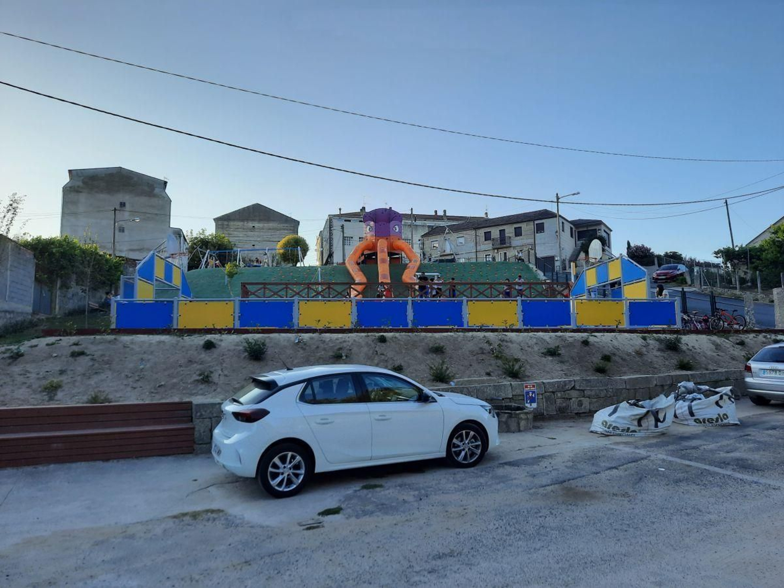El nuevo parque infantil, en el entorno de Toscaña.