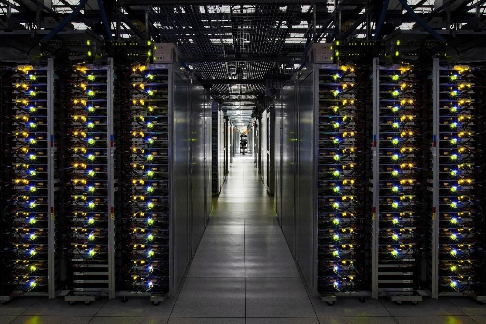 Interior de un centro de datos