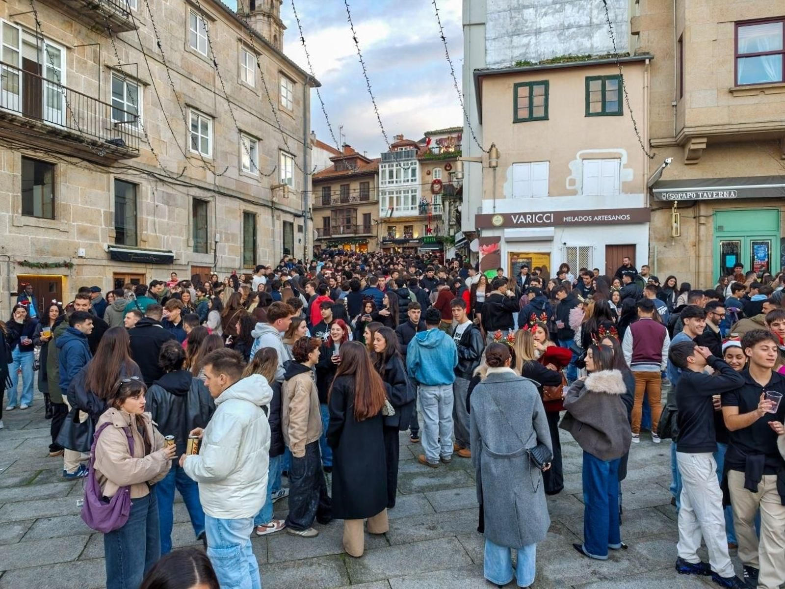 Galería | La Tardebuena rebosa las calles de Vigo