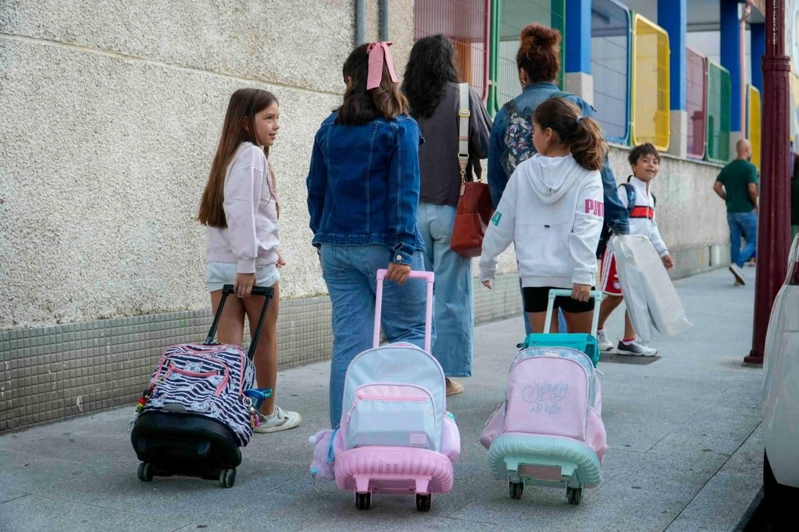 Galería | Vigo vuelve a las aulas entre abrazos, nervios e ilusión