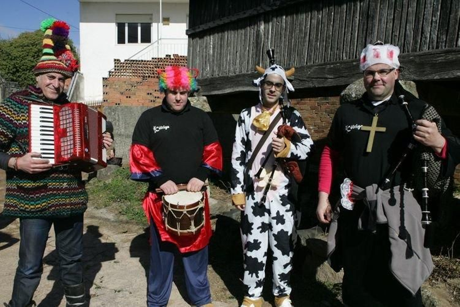 17.02.15.CARTELLE.AS.CURRUXEIRAS.O.MECO.