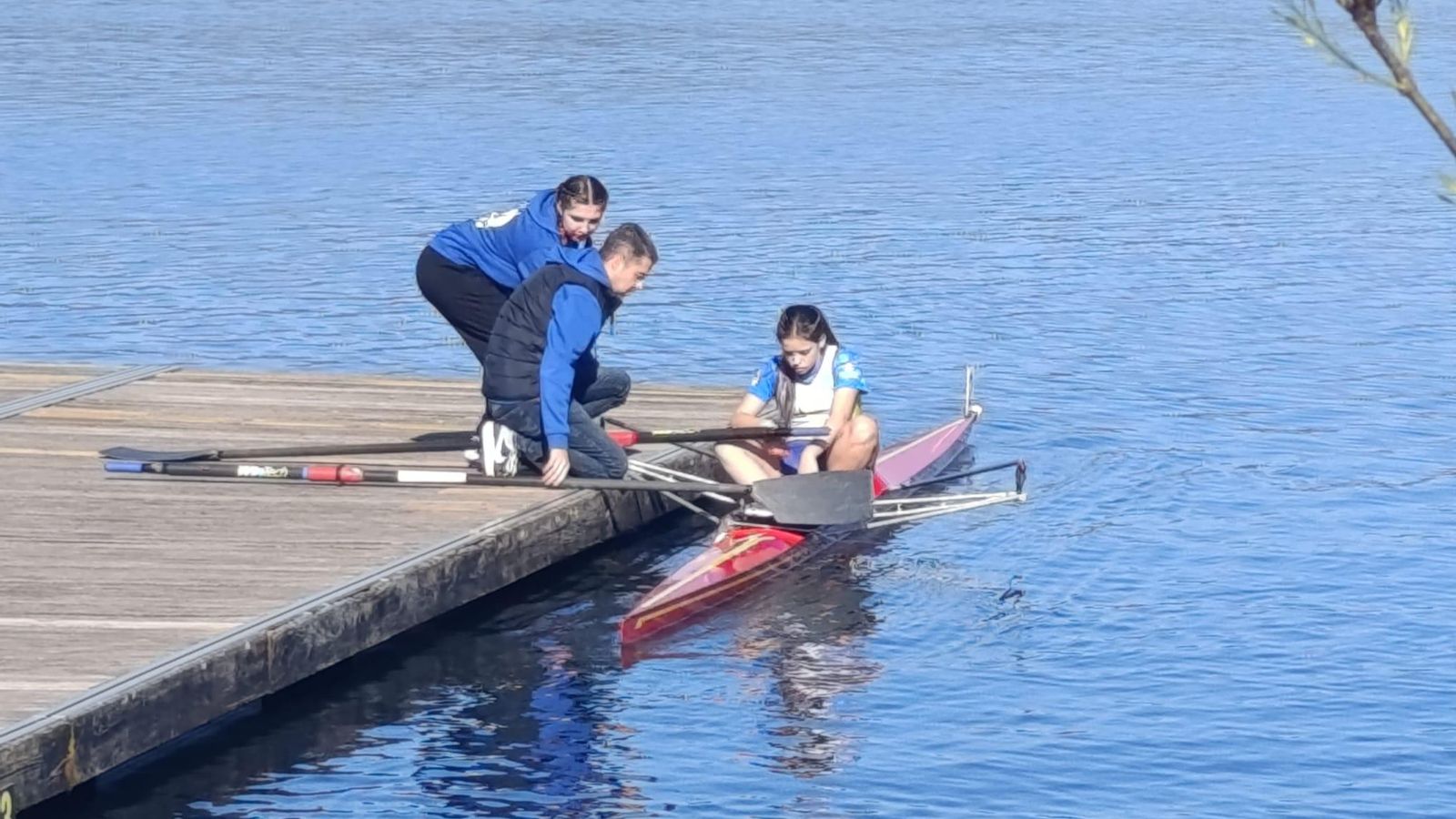 Repasando la estrategia a seguir en la regata