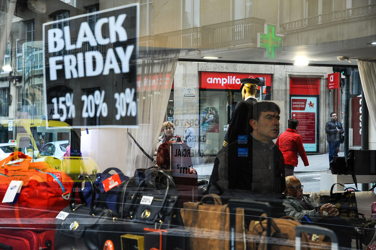 Promociones como el "black friday" ayudan al repunte de las ventas.