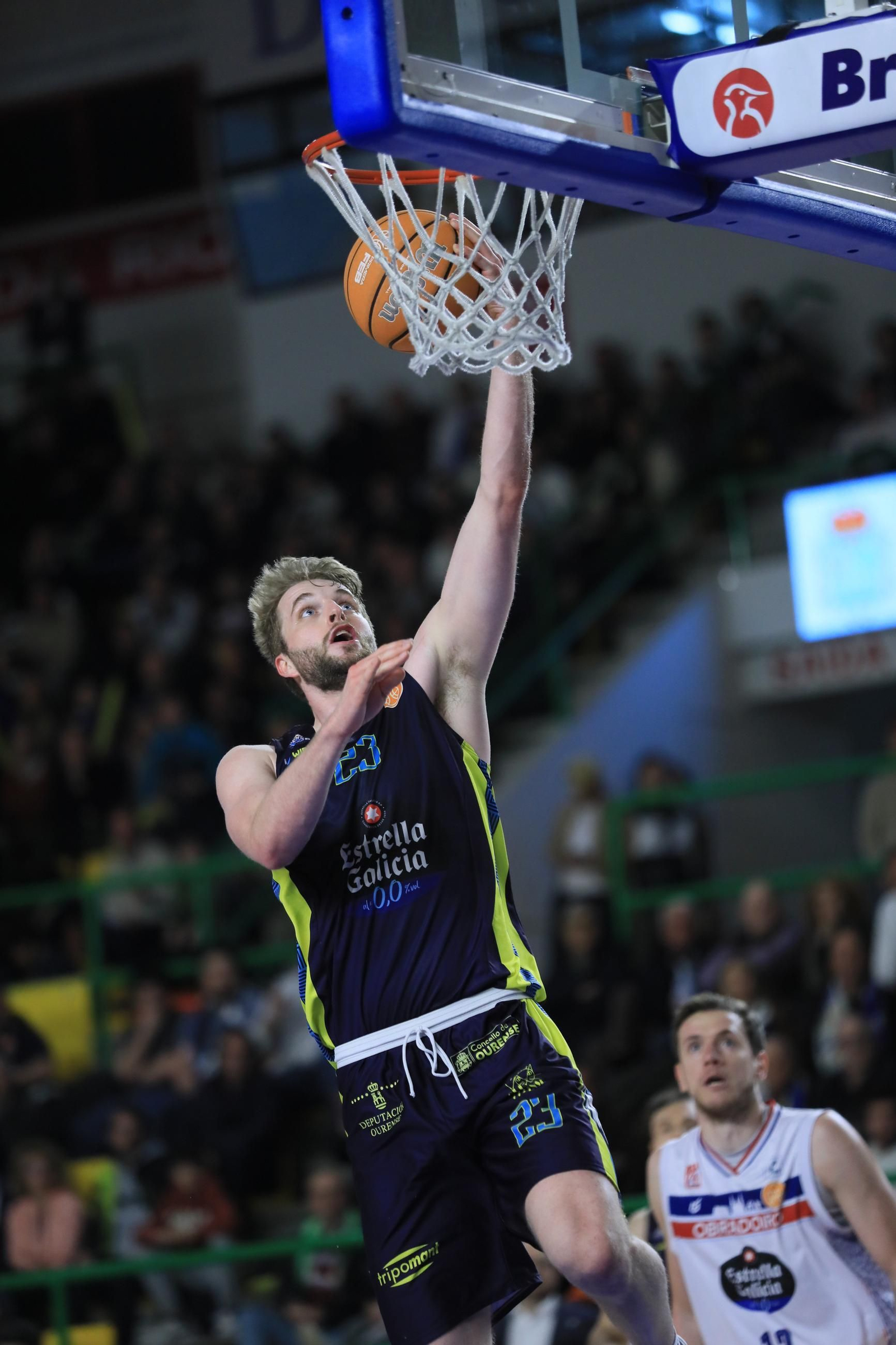 Galería | El Pazo, a reventar para el derbi COB-Obradoiro