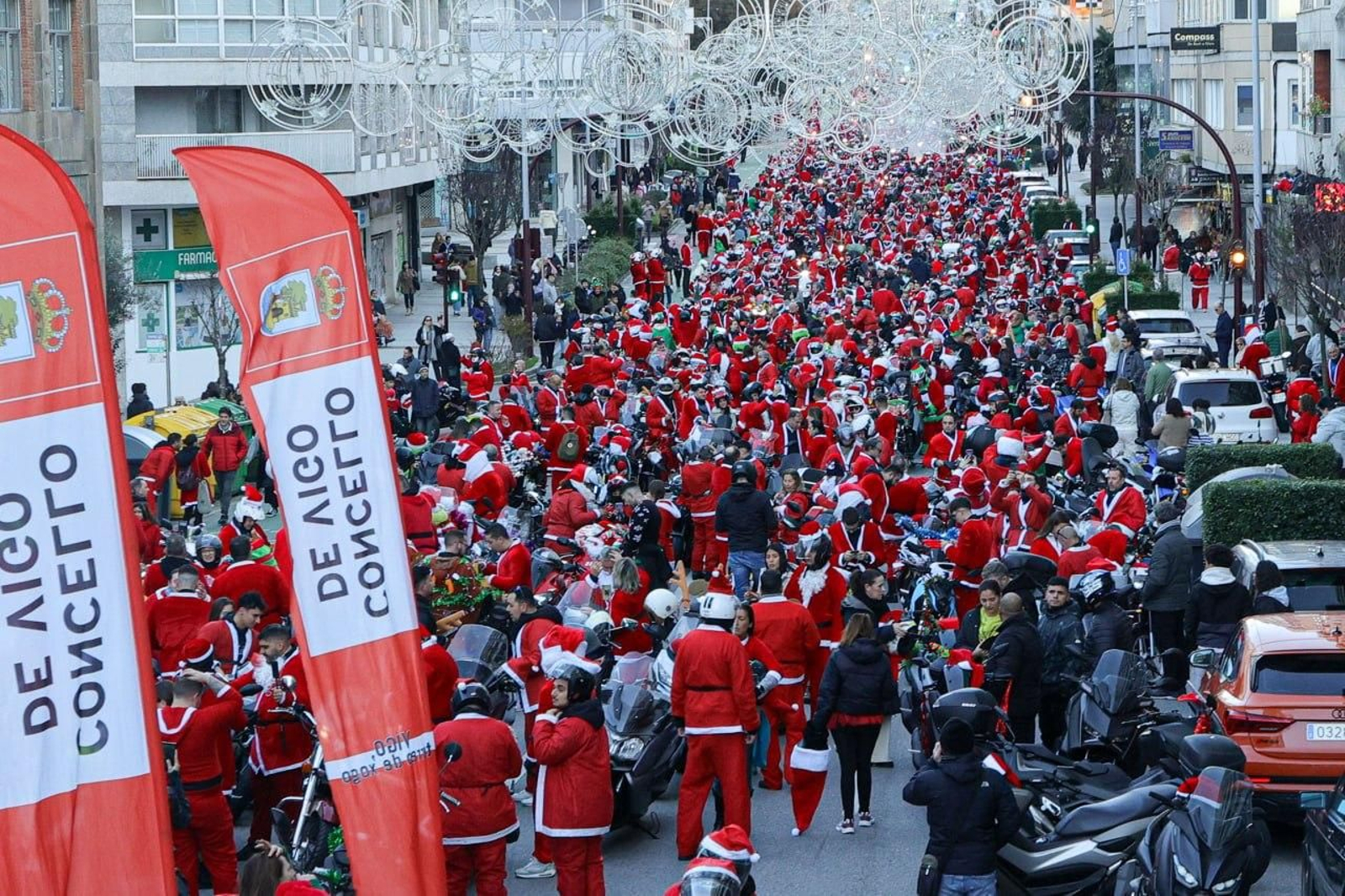 Galería | Los papanoeles moteros toman Vigo