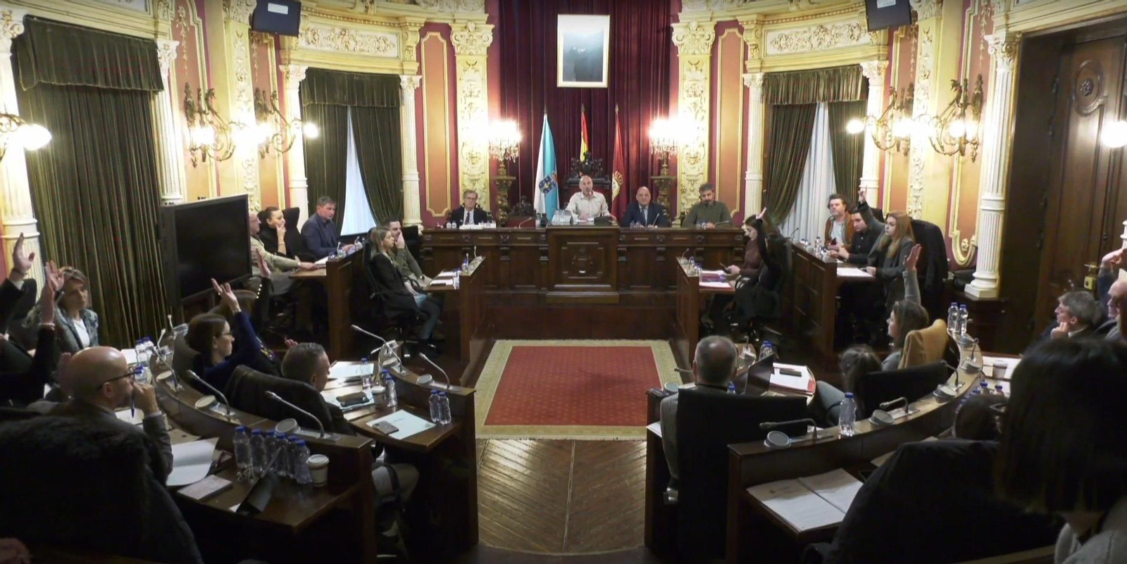 Momento del pleno en que la moción del grupo de gobierno ha quedado rechazada.