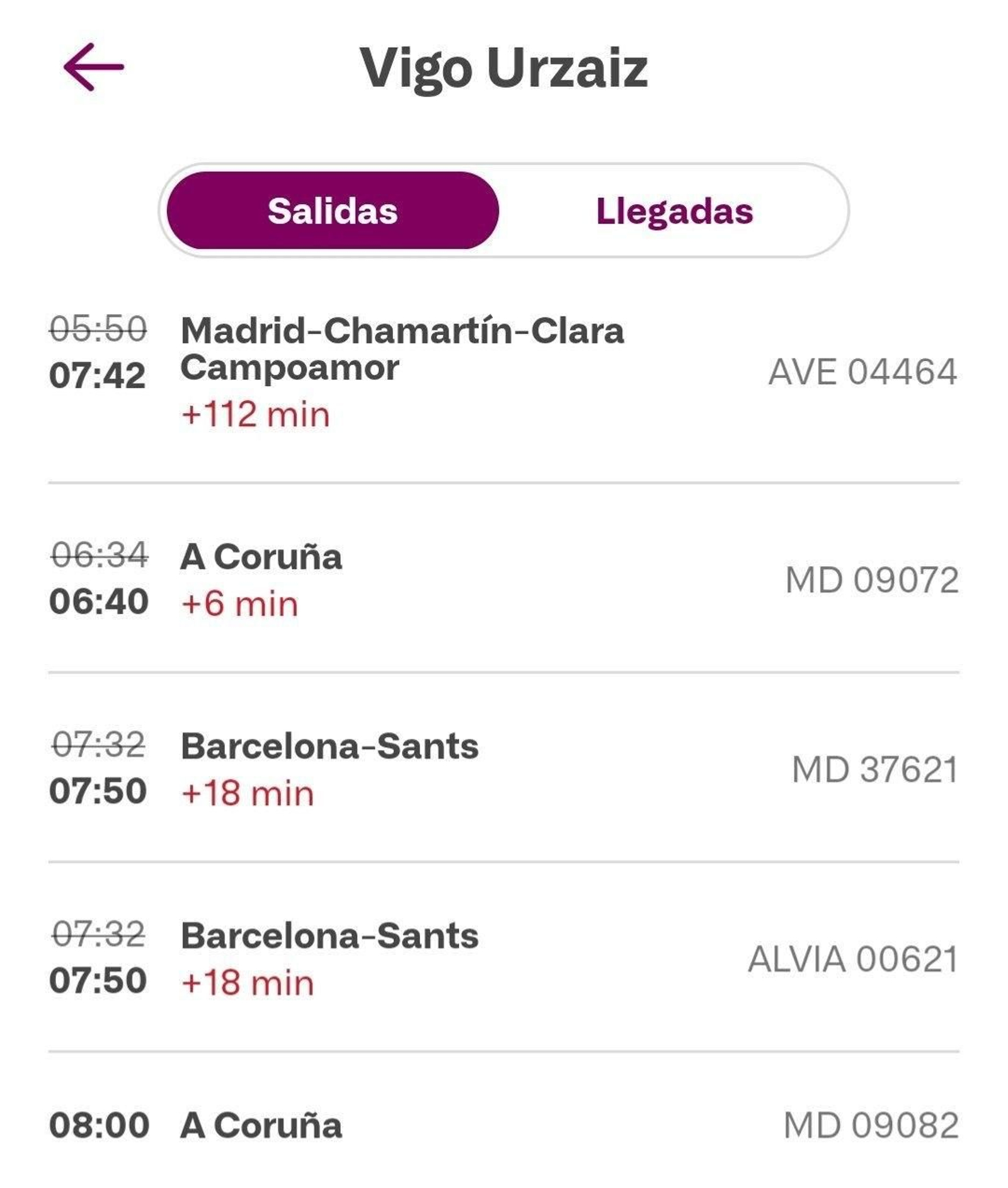 Los primeros trenes del jueves salieron con retraso de Urzaiz.