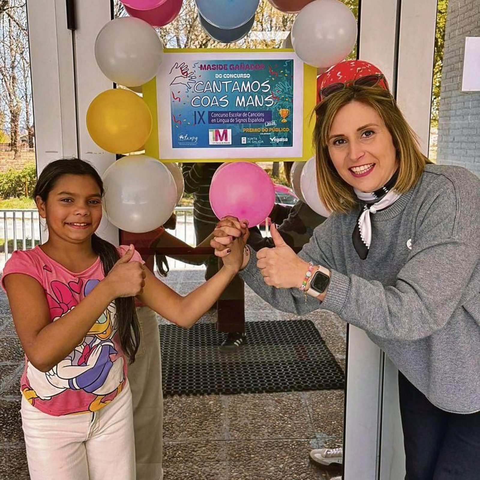 Coraima y Natalia Taboada después de conocer el resultado del concurso.