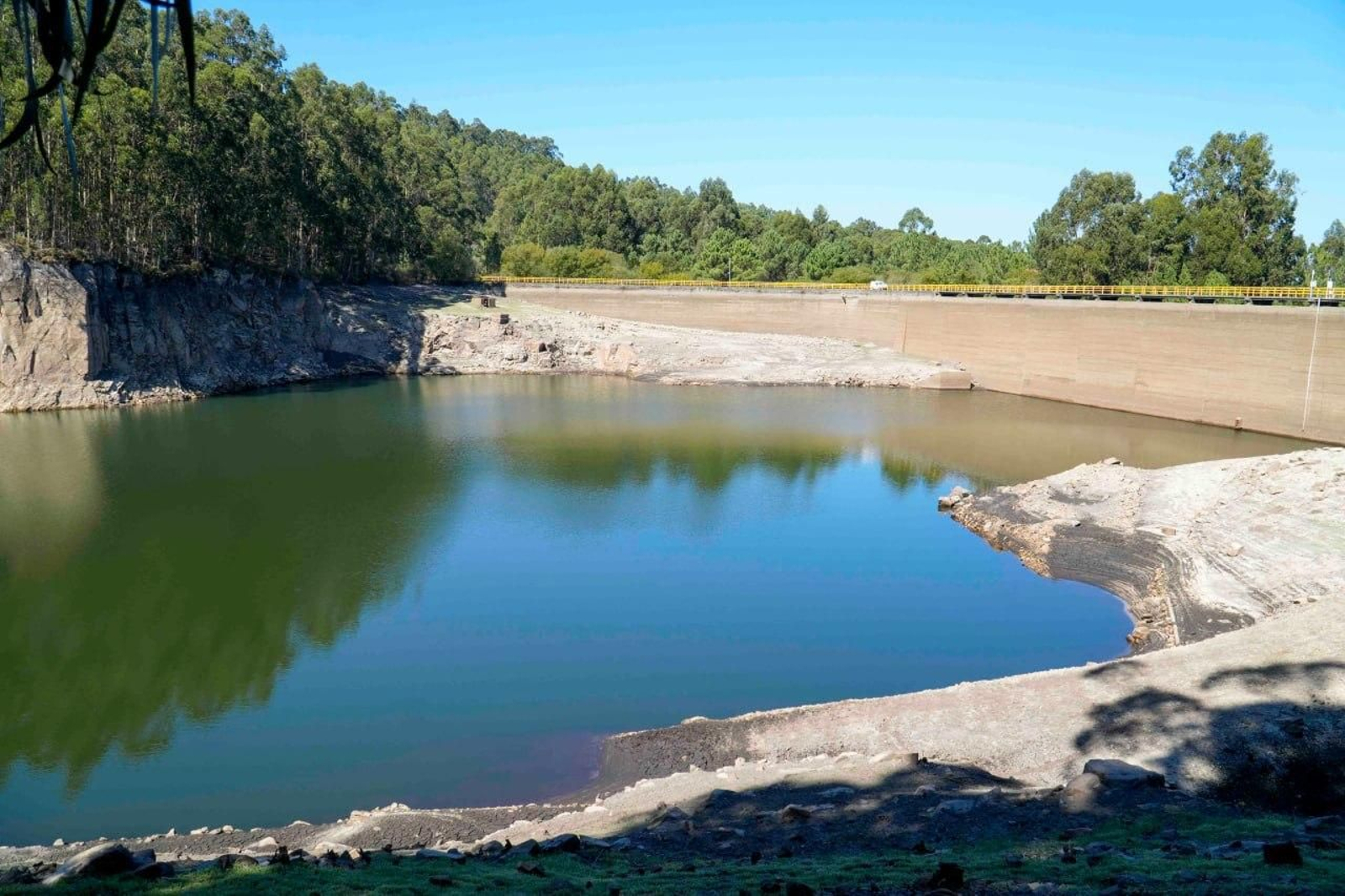 Embalse de Baíña, en Baiona.