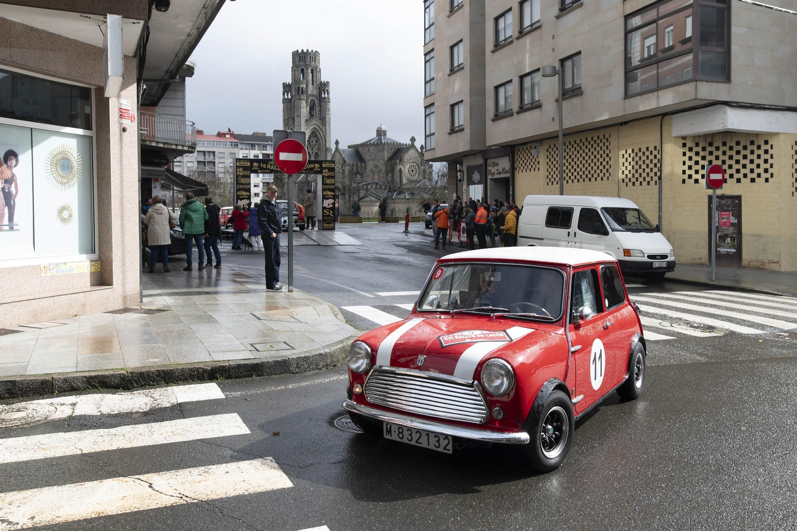 Galería | Los autos históricos disfrutan de una edición más del Rally do Lacón
