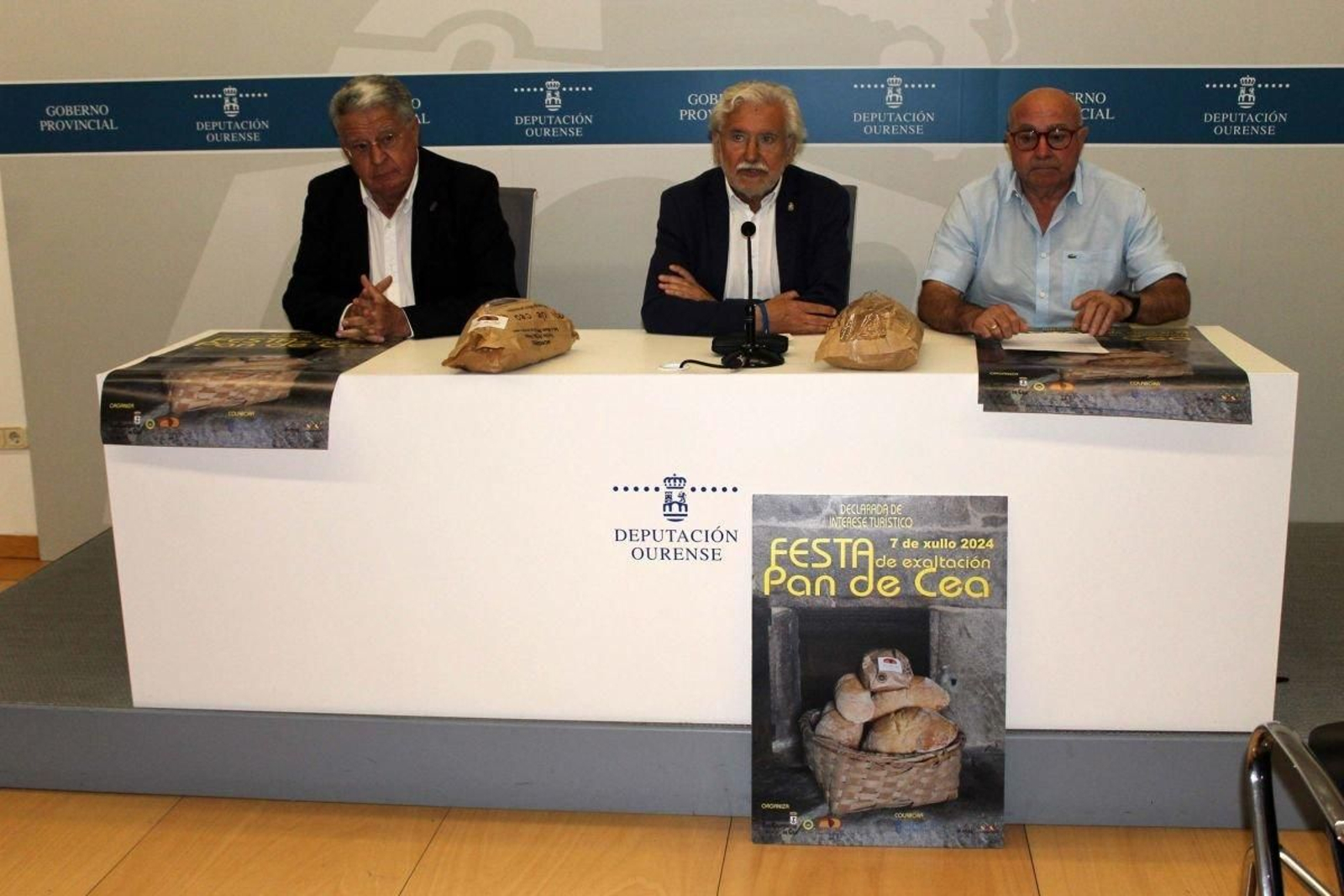 José Luis Valladares, Rosendo Fernández y Carlos Rodríguez durante la presentación de la fiesta.