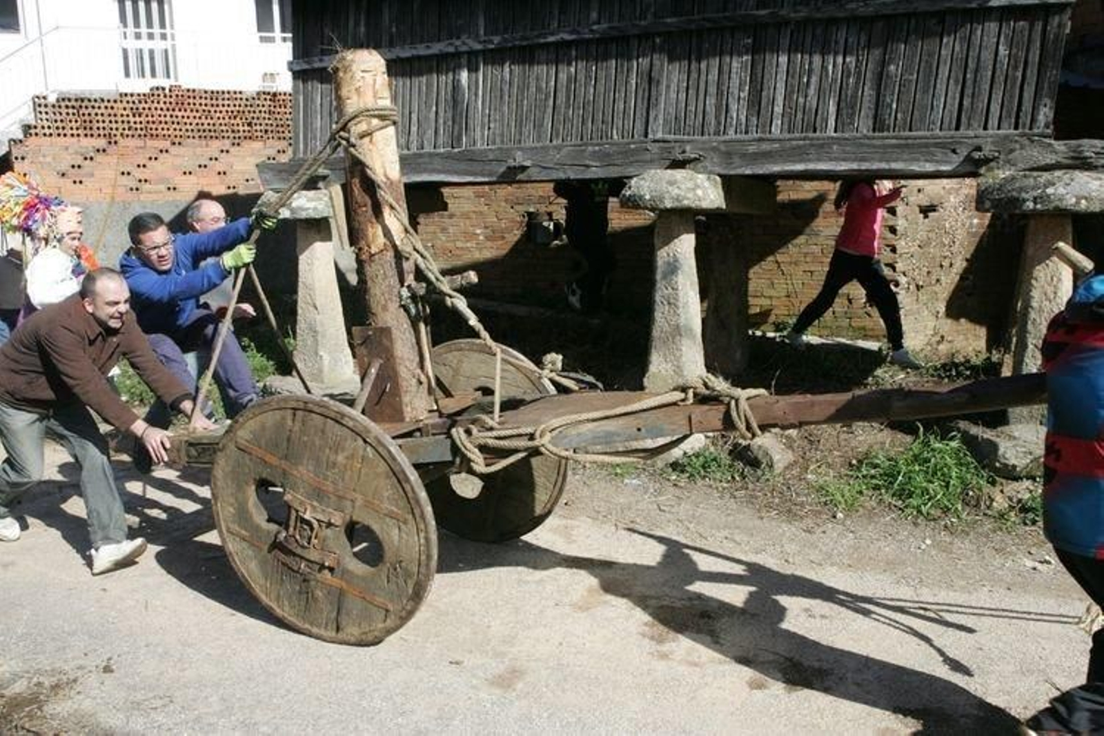 17.02.15.CARTELLE.AS.CURRUXEIRAS.O.MECO.