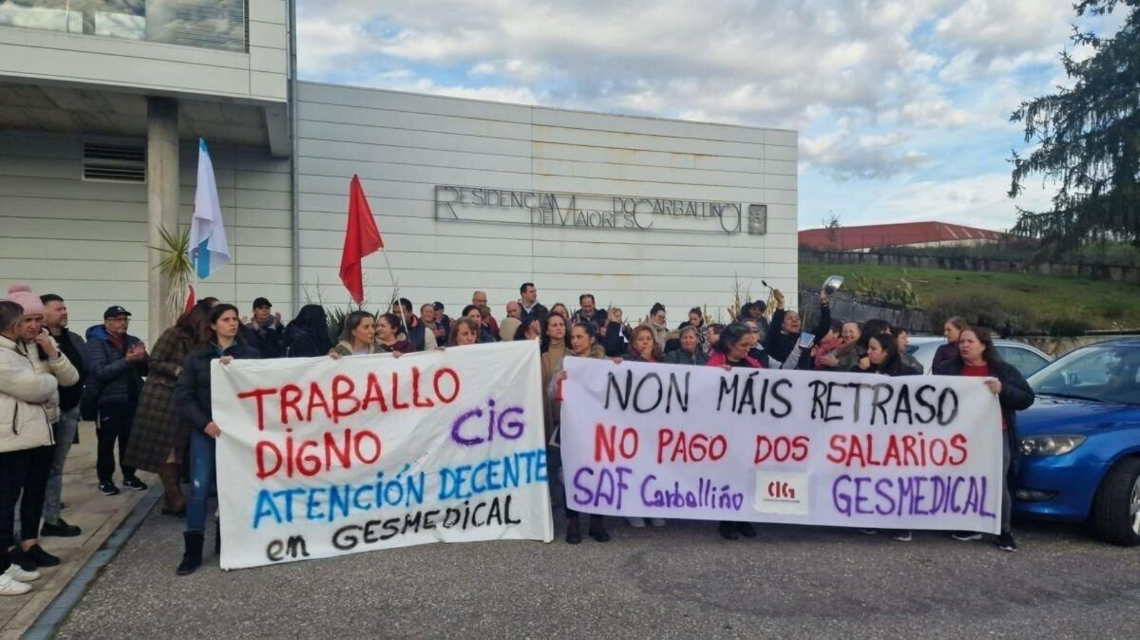 Concentración en la residencia de personas dependientes del Cornuval.