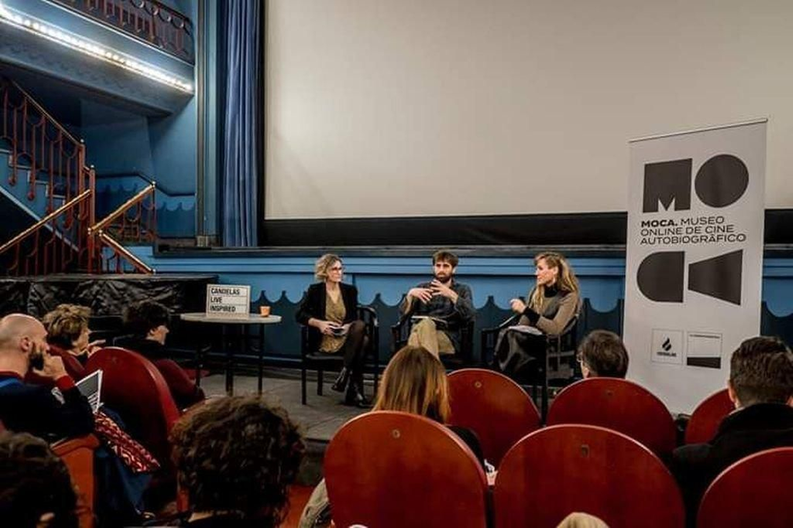 Lucía L. Bayo, de Café Candelas; Pablo Gómez Salas, director de MOCA y Xisela Franco, comisaria de la muestra inaugural, “Toronto en primera persona”, en la presentación de ayer que tuvo lugar en Madrid.