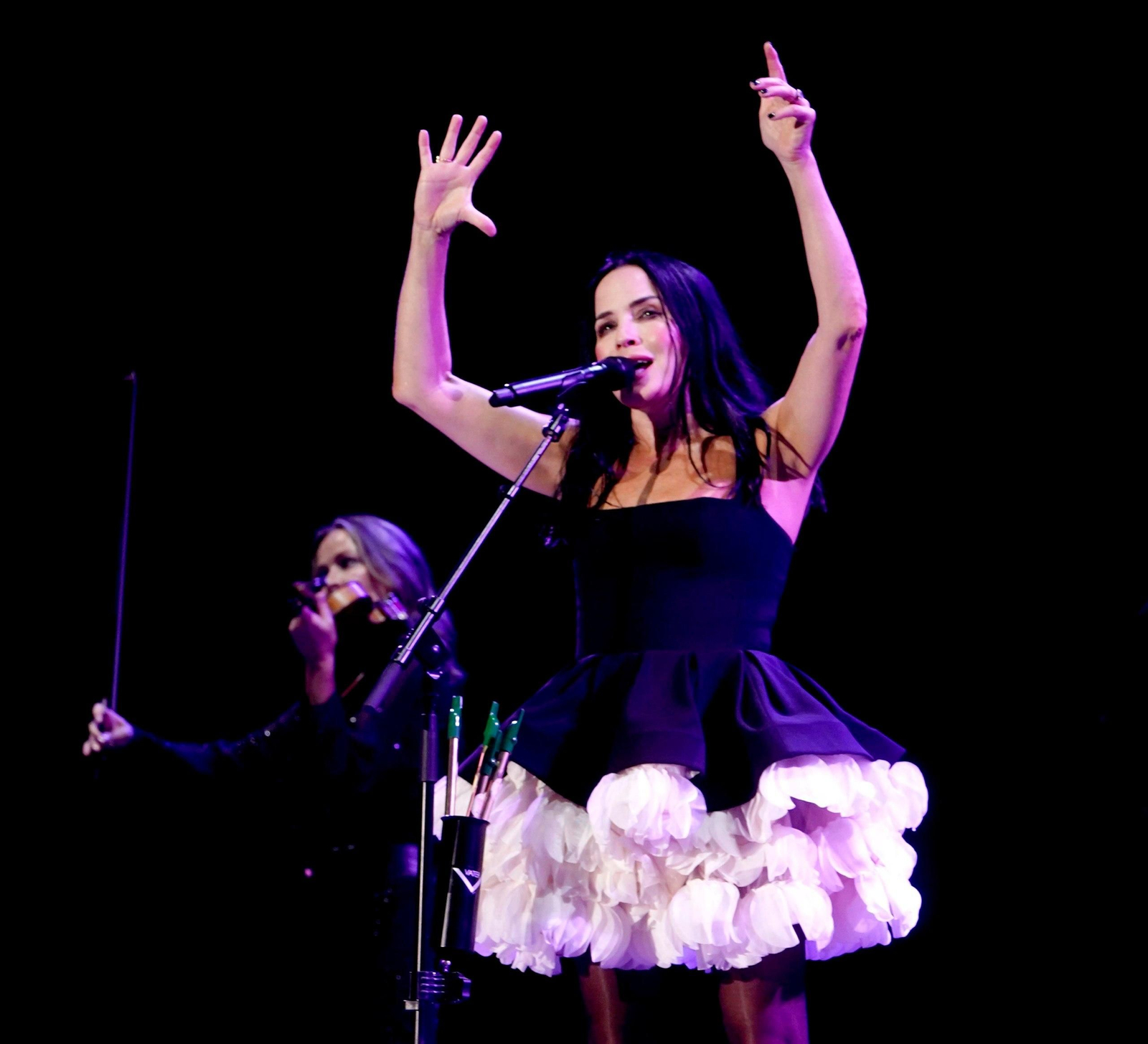 Galería | La banda irlandesa The Corrs ilumina Castrelos