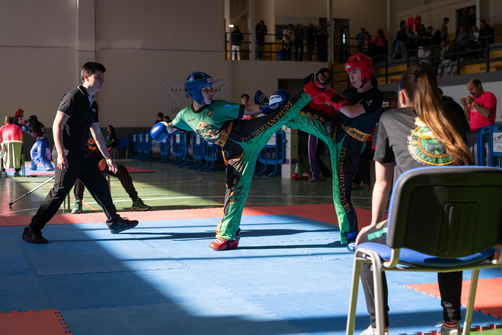 Galería | El kick boxing no falta a su cita con la Ribeira Sacra
