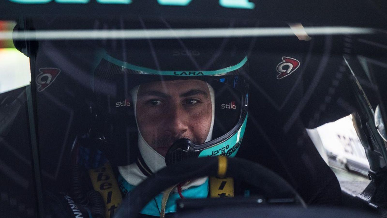 El piloto Jorge Cagiao del equipo Recalvi