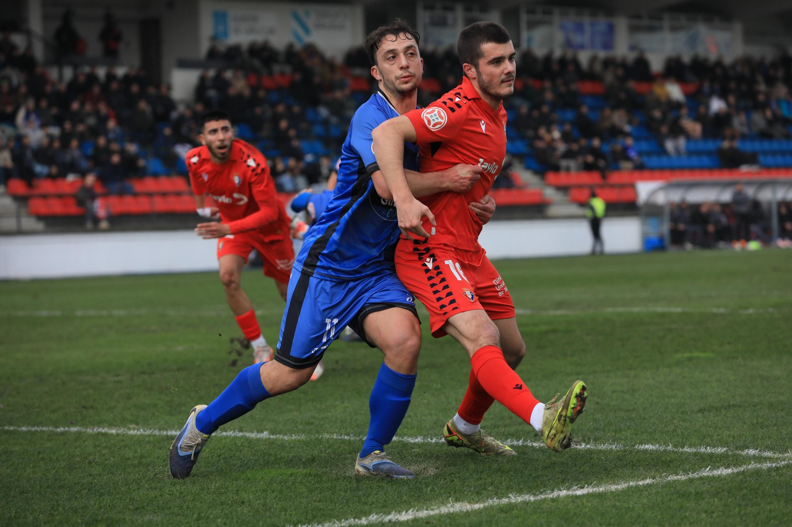 Galería | O Couto vive una nueva victoria del Ourense CF antes de la reforma del césped