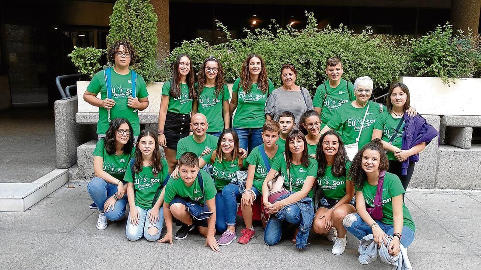Los voluntarios de la biblioteca de Verín, cuya labor ha sido premiada con este reconocimiento.