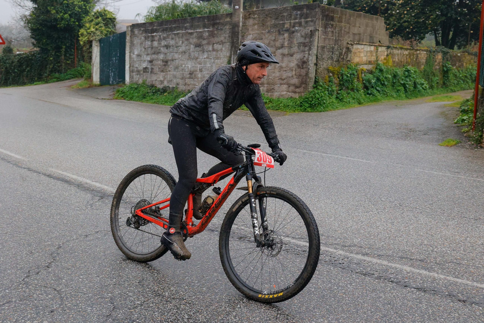 Galería | Decenas de ciclistas participan en la Gran Bikedada de Vigo