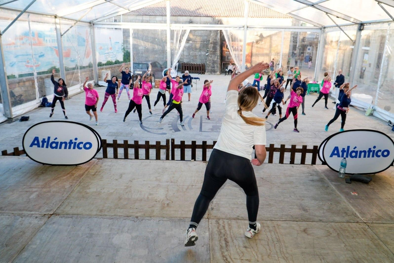 Galería | Baiona se mueve al ritmo de zumba con +Deporte Atlántico