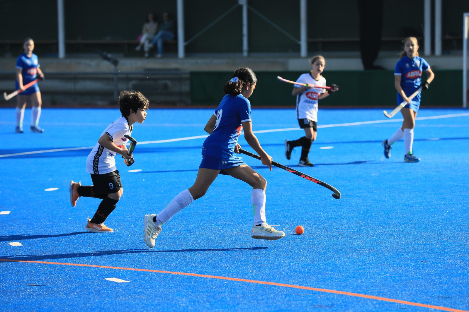 Galería | La cantera del hockey hierba ourensana disfruta con el Torneo + Deporte La Región